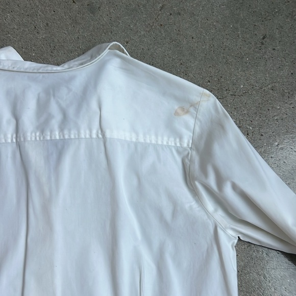 Women's Burberry collar button down - US size 6. - Picture 8 of 10